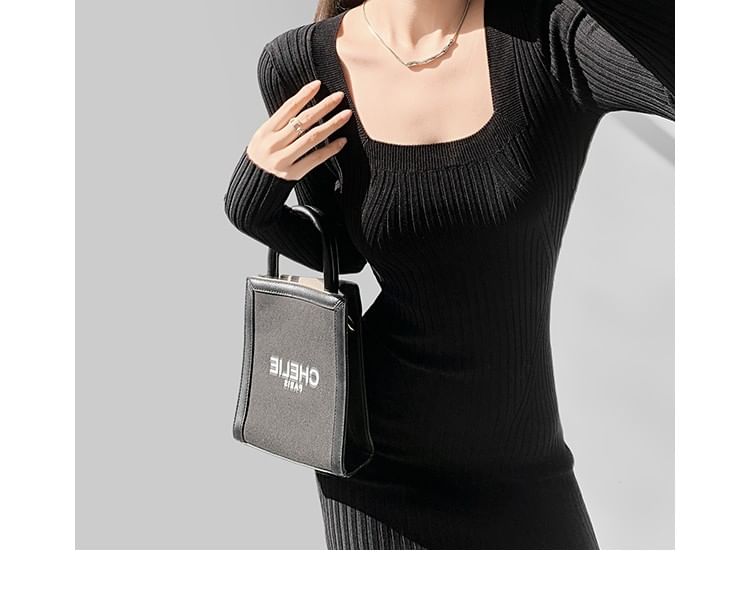 Long-Sleeve Scoop Neck Ribbed Knit Maxi Dress