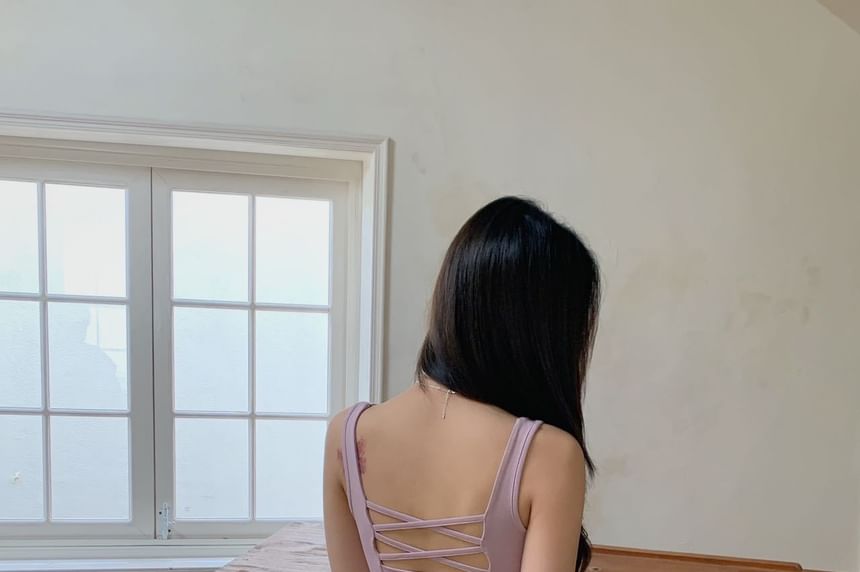 Padded Tank Top with Square Neck and Solid Color
