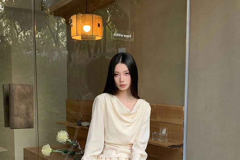 Black Mini A-Line Skirt & Long-Sleeve Top - Altfashion Shop