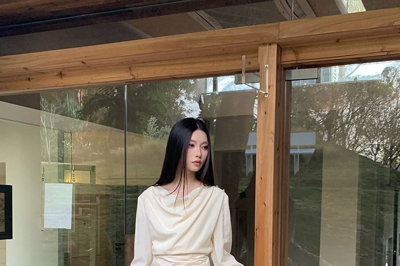 Black Mini A-Line Skirt & Long-Sleeve Top - Altfashion Shop
