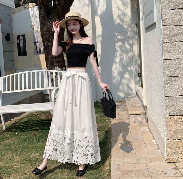 Black Lace High-Waist A-Line Maxi Skirt - Altfashion Shop