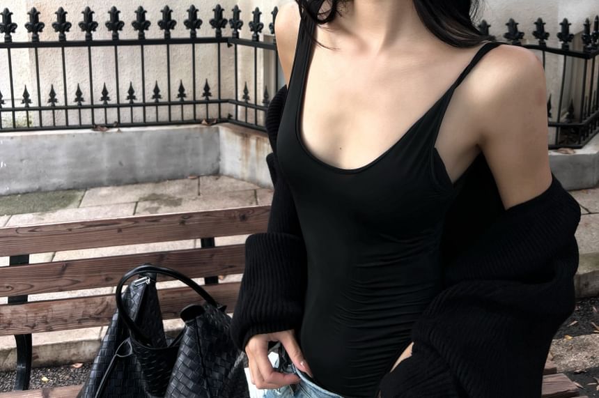 Sleeveless Plain Bodysuit Top / Long-Sleeve Knit Shrug