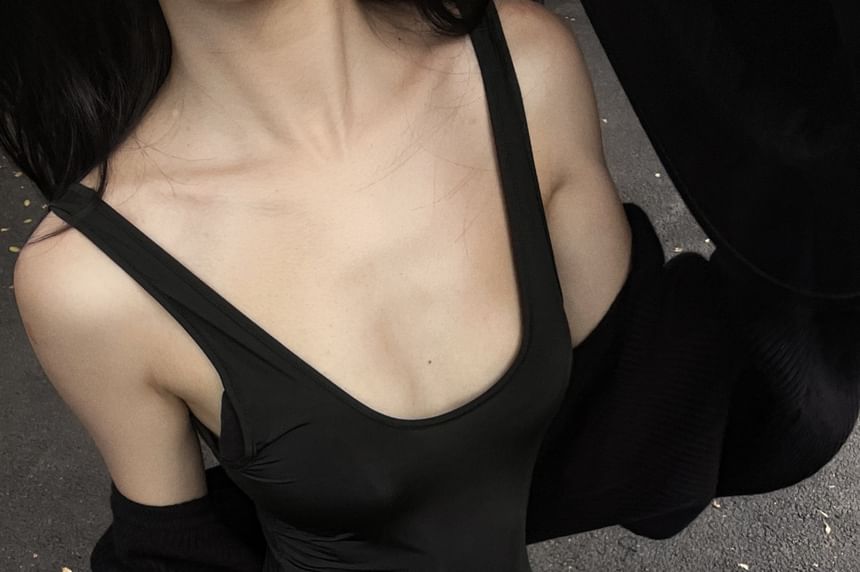 Sleeveless Plain Bodysuit Top / Long-Sleeve Knit Shrug