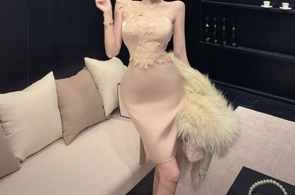 One-Shoulder Lace Panel Satin Bodycon Evening Gown