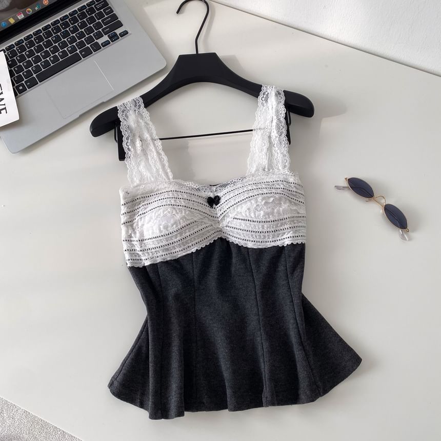 Lace Panel Sleeveless Flowy Crop Top