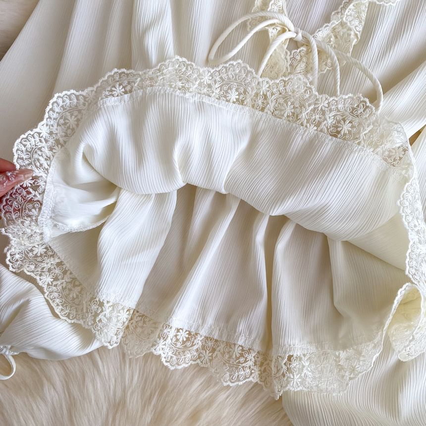 V-Neck Lace Trim Long-Sleeve Crop Blouse