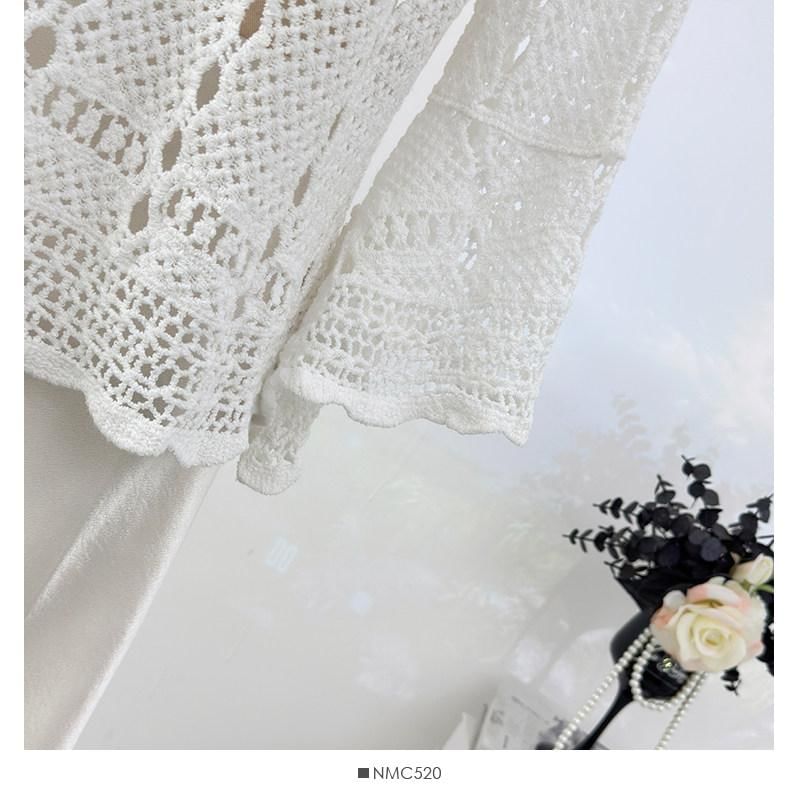 Scallop Trim Flared-Sleeve Knit Top