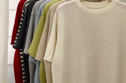 Knit Top with Elbow Sleeves and Crew Neckline