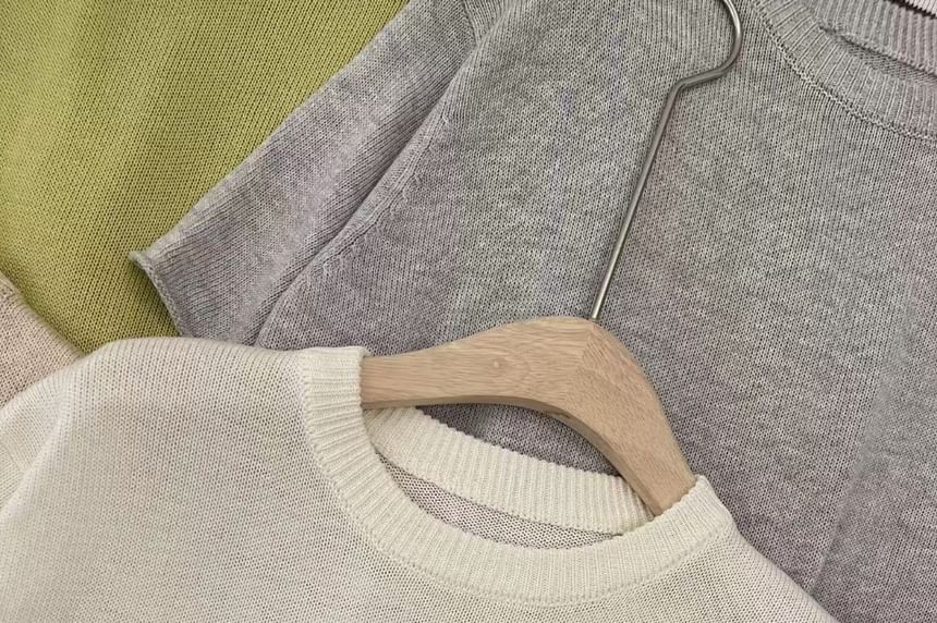 Knit Top with Elbow Sleeves and Crew Neckline