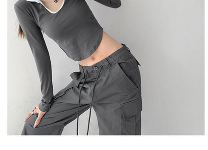 Two-Tone Top with Scoop Neck and Long Sleeves with Collar