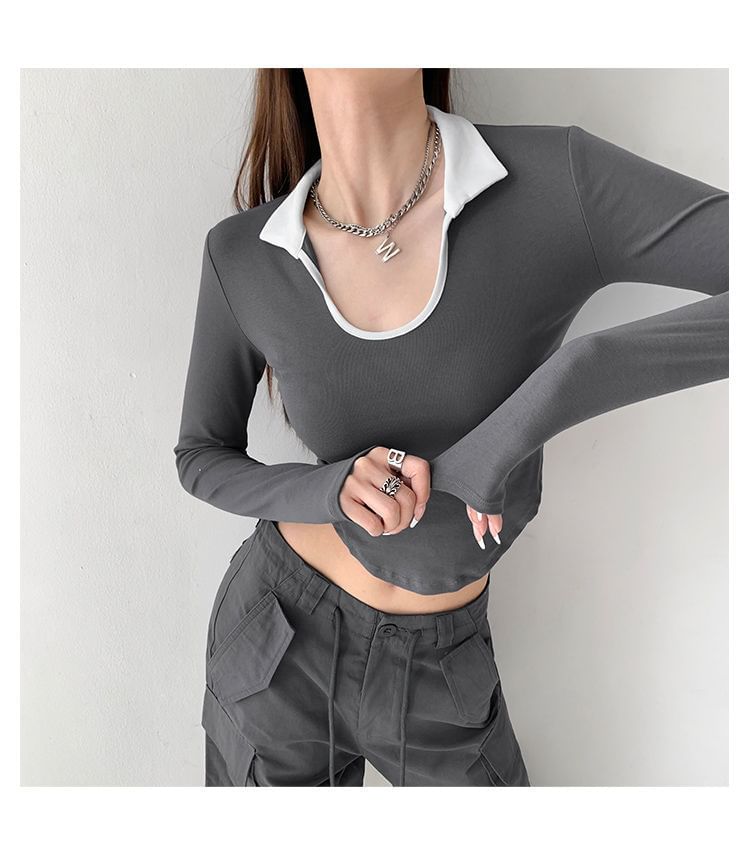 Two-Tone Top with Scoop Neck and Long Sleeves with Collar