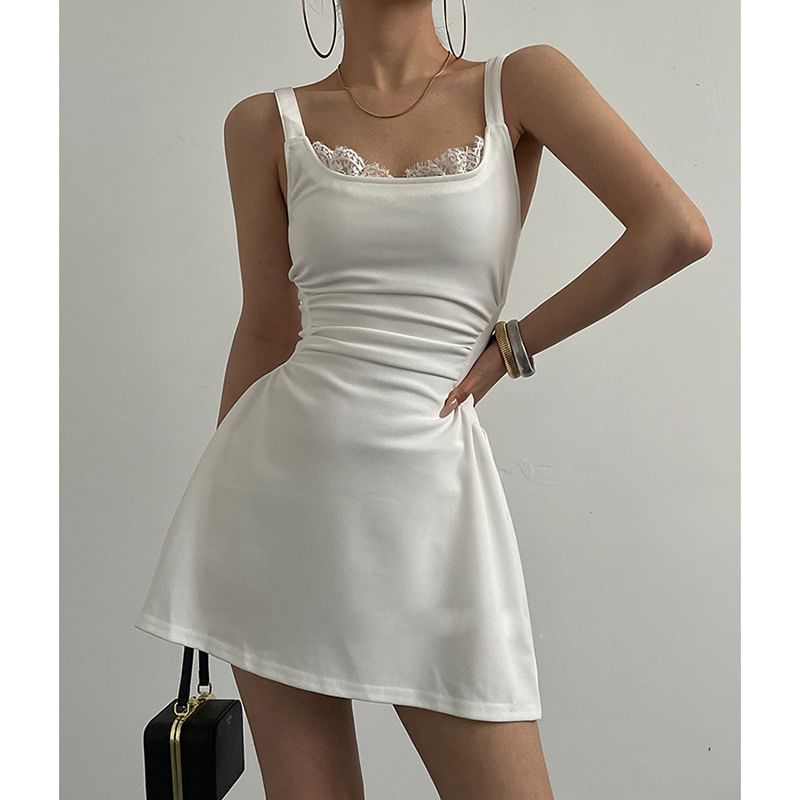 Spaghetti Strap Scoop Neck Plain Lace Trim Ruched Mini A-Line Dress