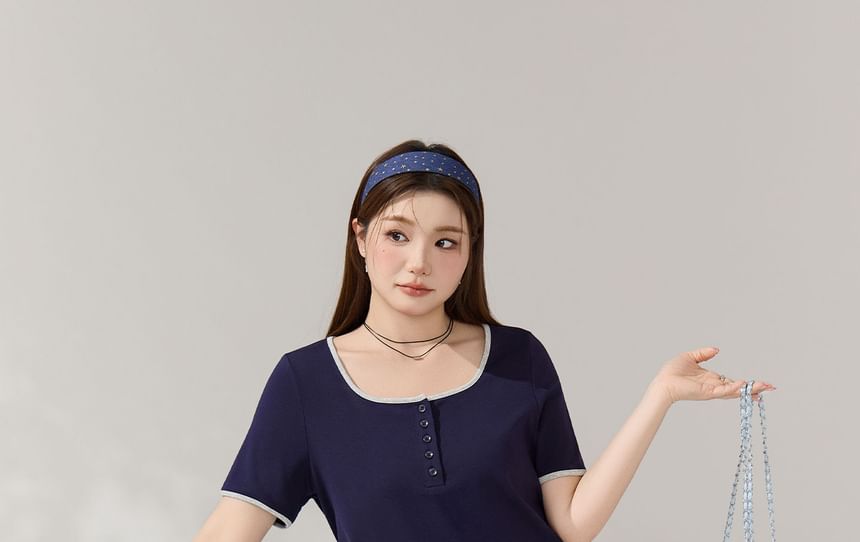 Square Neck Henley Contrast Trim Short-Sleeve Tee