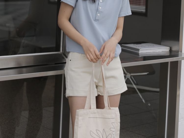 Half-Buttoned Short-Sleeve Crop Tee with Crew Neck