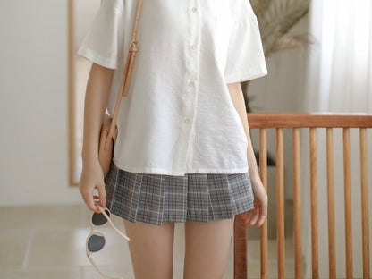 Elbow-Length Collared Button Blouse
