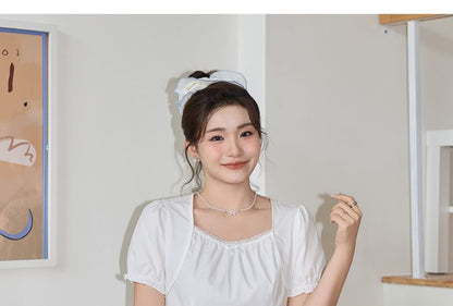 Plus Size Short-Sleeve Square Neck Plain Lace Trim Top