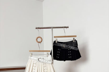 Mid Rise Plain Belted Mini Pleated Skirt