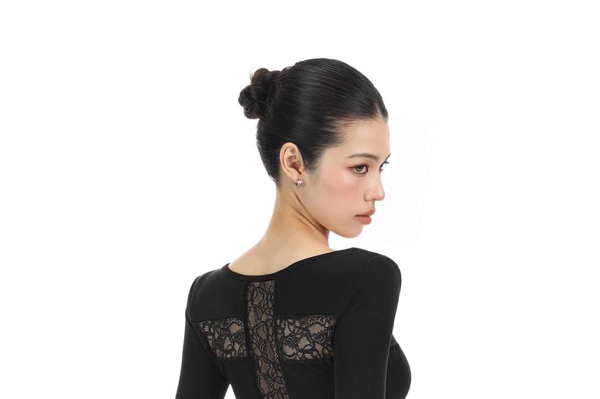 Long-Sleeve Scoop Neck Lace Panel Slim Fit T-Shirt