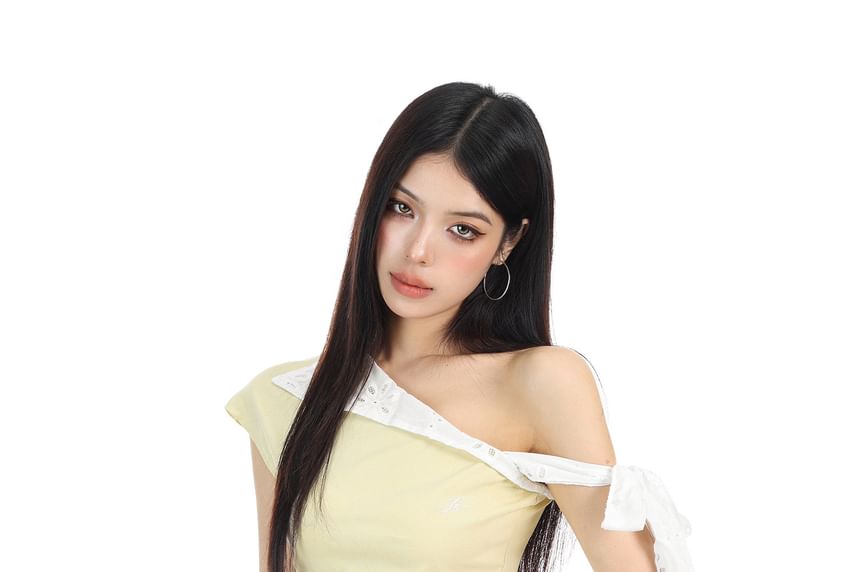 Cap-Sleeve Off-Shoulder Asymmetrical Eyelet Lace Panel T-Shirt