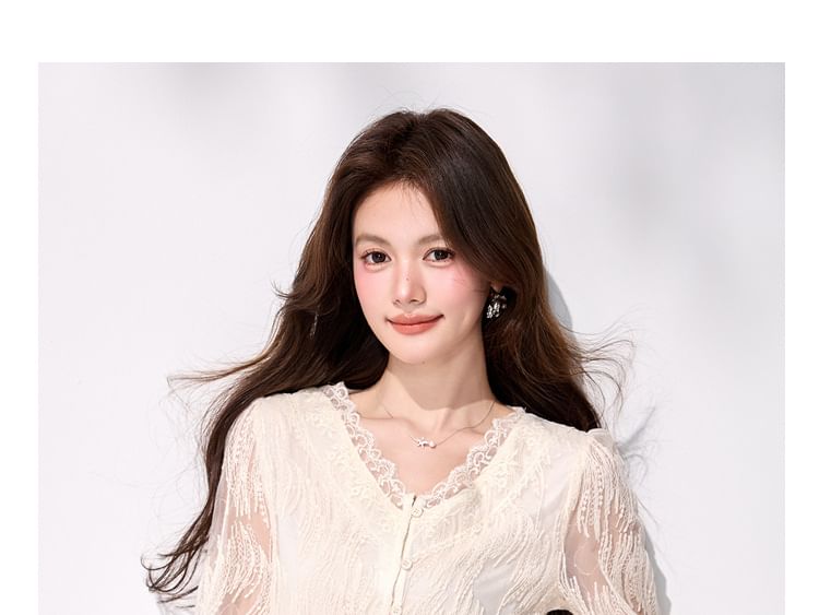 Long-Sleeve V-Neck Plain Lace Trim Blouse