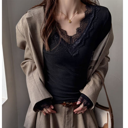 Long-Sleeve V-Neck Plain Lace Trim T-Shirt
