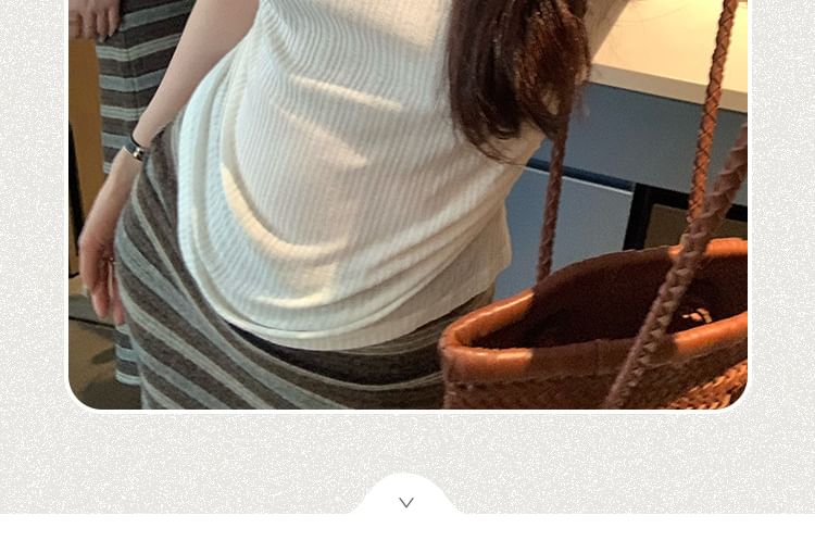Short Sleeve Boat Neck Plain Lace Trim Ruched Top