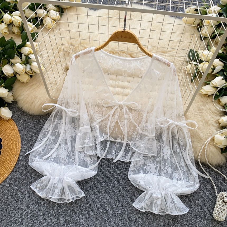 Puff-Sleeve V-Neck Lace Crop Top