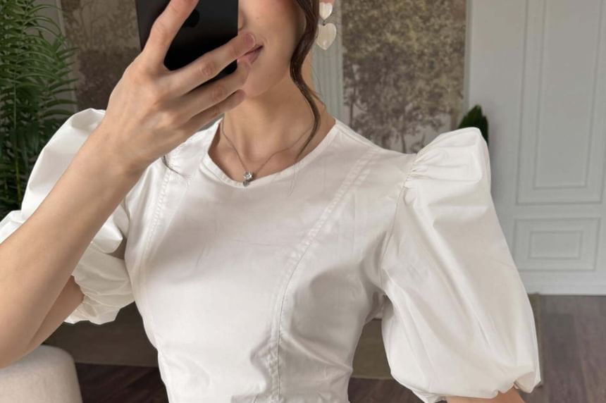 Puff Sleeve Plain Lace Panel Asymmetric Hem Slim-Fit Blouse