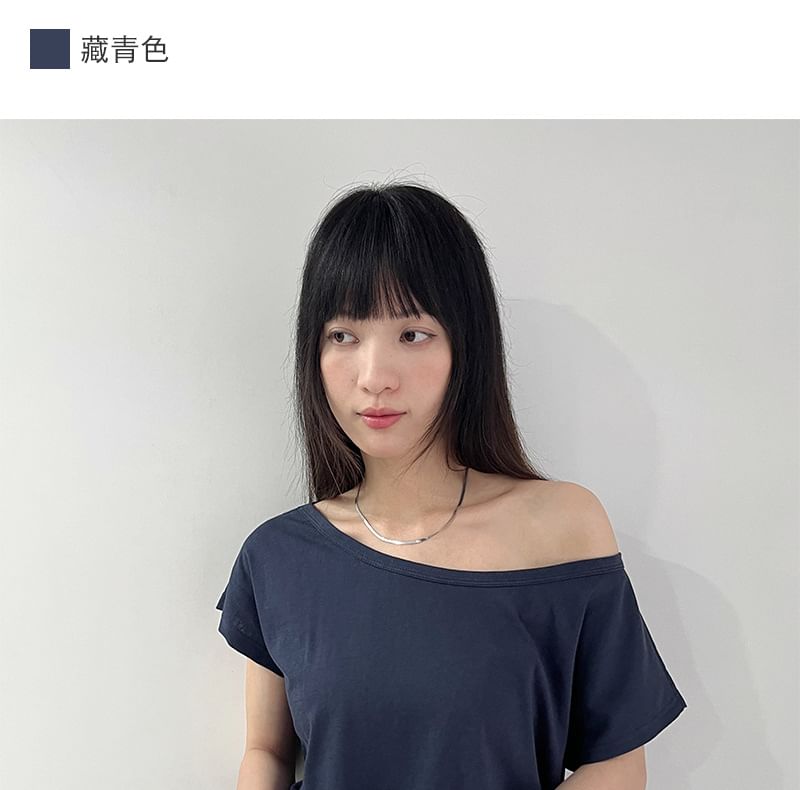 Short-Sleeve Round Neck Off Shoulder Plain T-Shirt