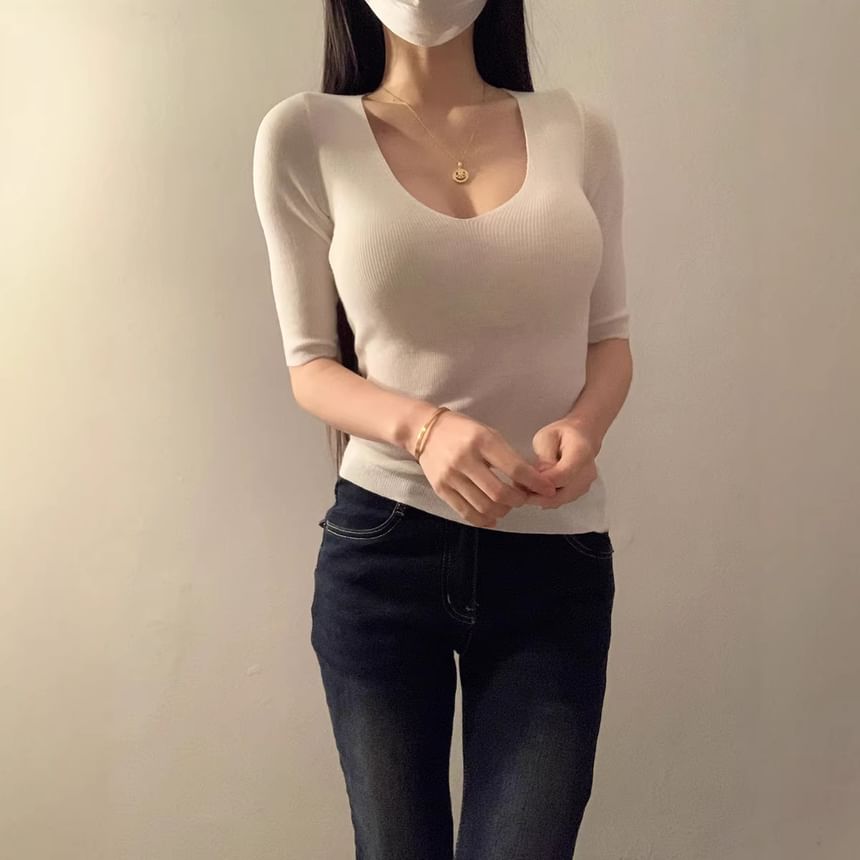 Elbow-Length Sleeve Scoop-Neck Ribbed Knit Tee