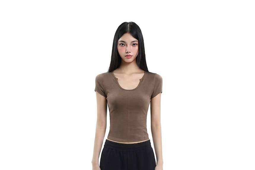 Notch-Neck Short-Sleeve Slim Crop Shirt