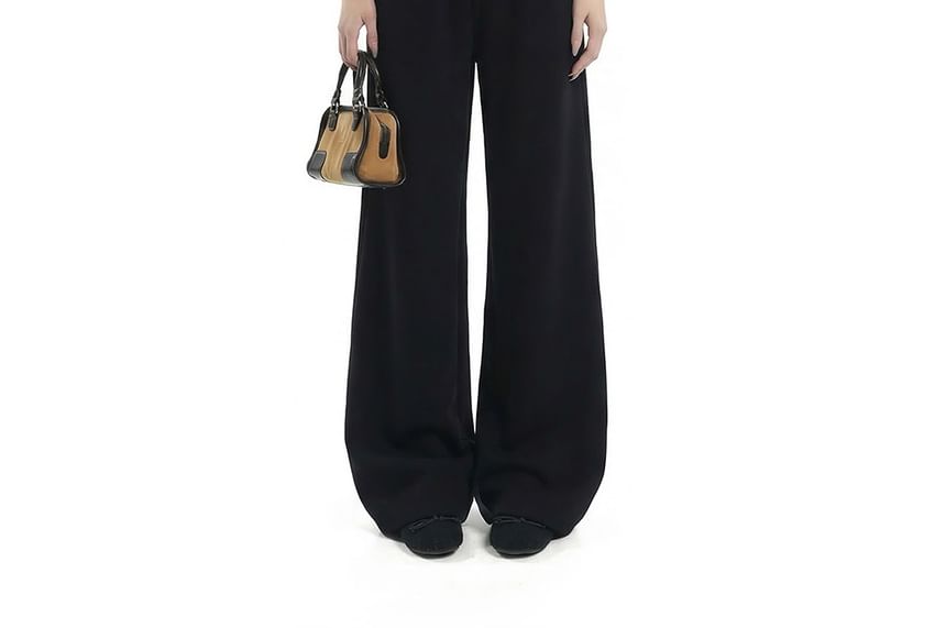 Notch-Neck Short-Sleeve Slim Crop Shirt