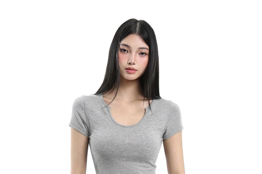 Notch-Neck Short-Sleeve Slim Crop Shirt