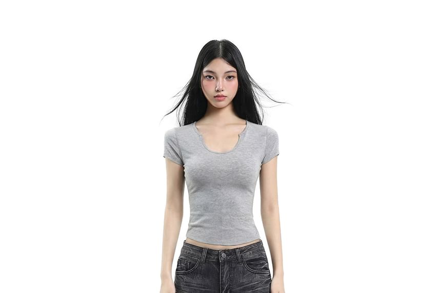 Notch-Neck Short-Sleeve Slim Crop Shirt