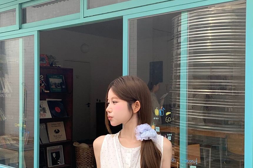 Dotted Frill Sleeveless Top
