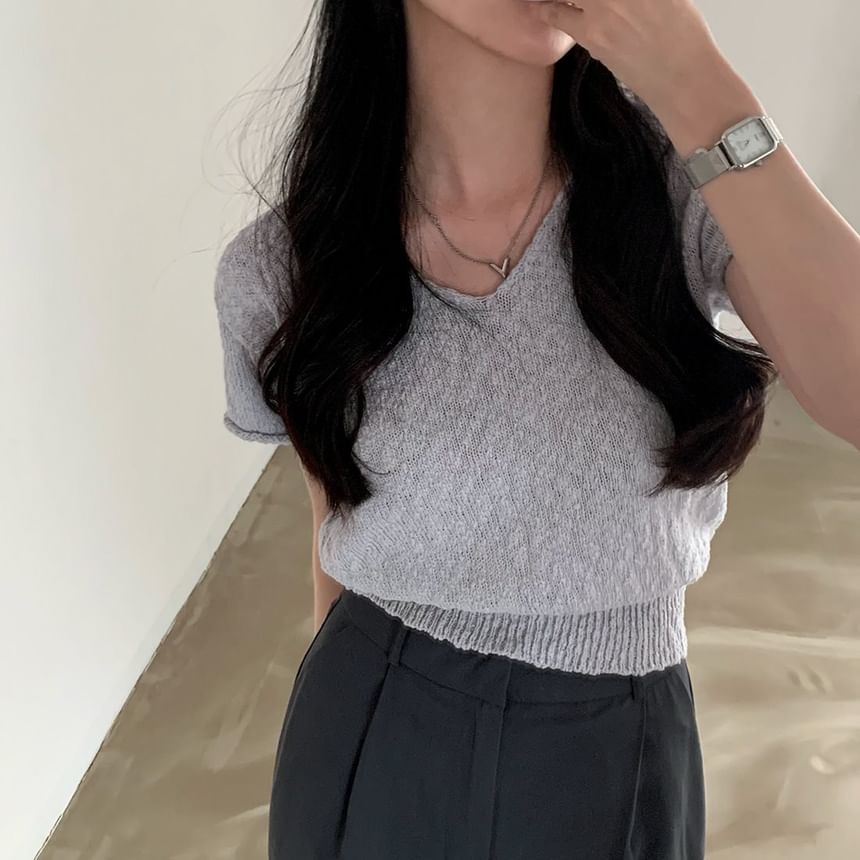 Cropped V-Neck Jersey Tee