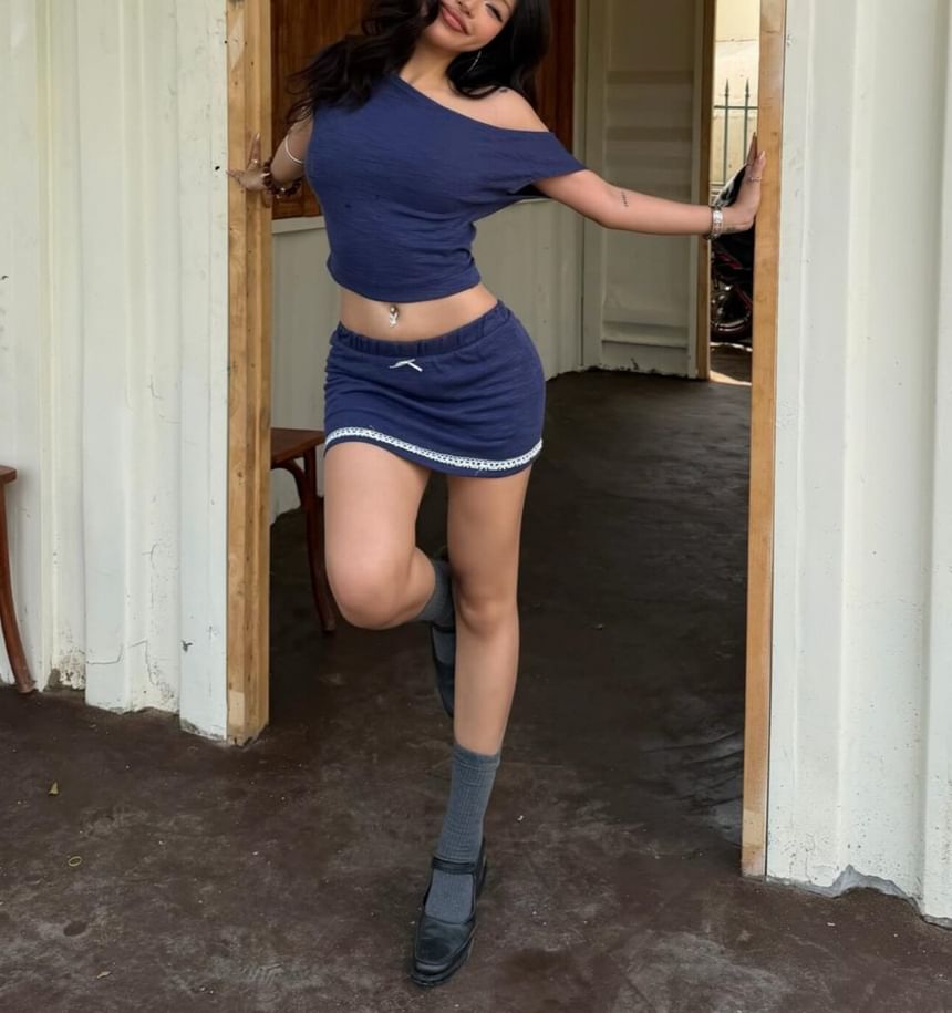 Set: Short Sleeve Cold Shoulder Plain Slim-Fit Crop Top + Low Waist Mini Skirt