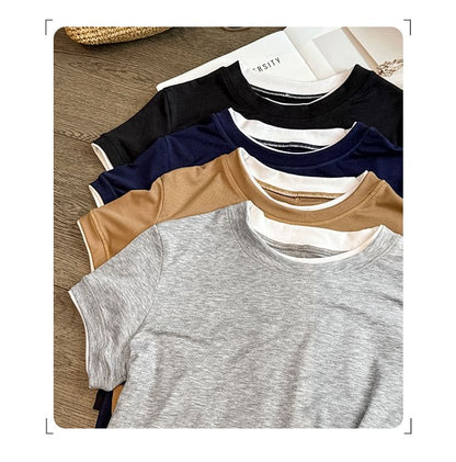 Crewneck Solid Crop Tee with Short Sleeves