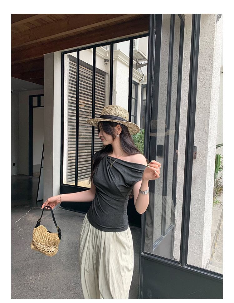 Off-Shoulder Short Sleeve Solid Cropped Blouse