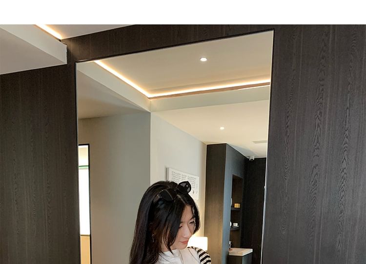 Mock Neck Cap Sleeve Solid Cropped Top