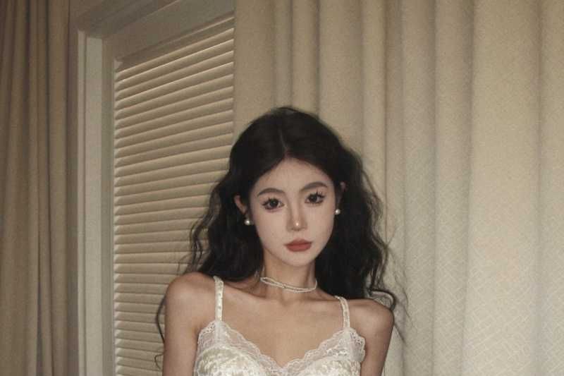 Velvet V-Neck Lace Trim Crop Camisole