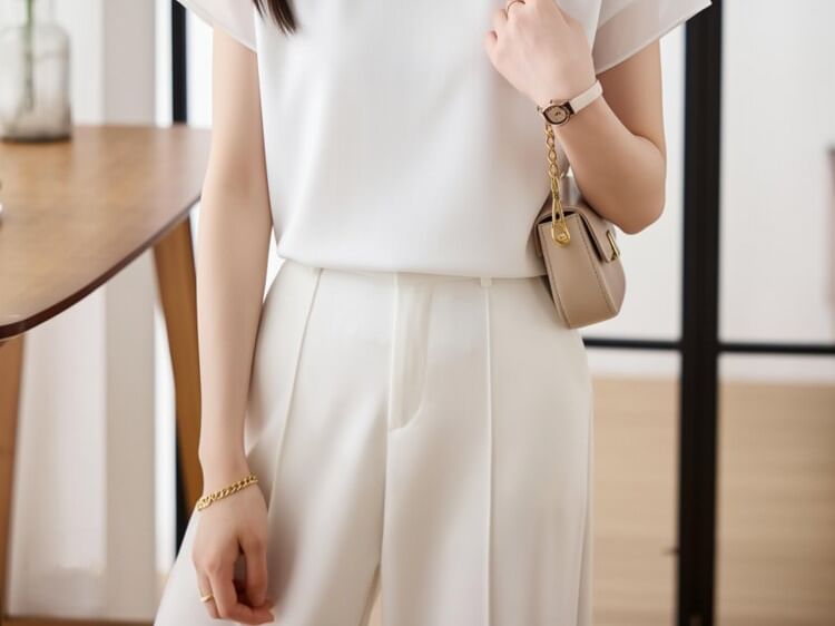 Chiffon Crewneck Short Sleeve Blouse