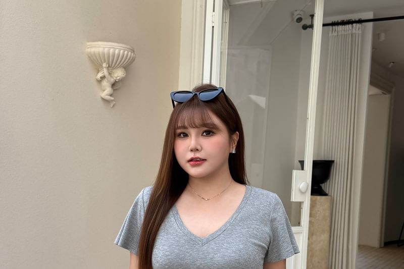Plus Size Mid Rise Mini Pencil Skirt