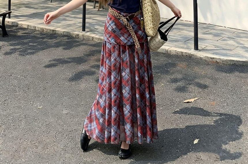 Set: Scoop Neck Plain Crop Camisole Top + High Waist Plaid Maxi A-Line Skirt