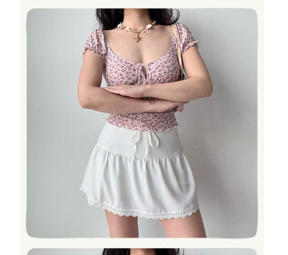 Mid Rise Plain Lace Trim Mini A-Line Skirt
