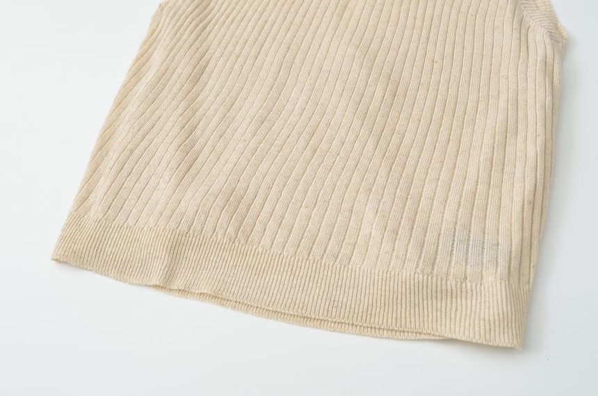 Ribbed Knit Round Neck Top