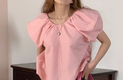 Scoop Neck Ruched Top Short Sleeve Style