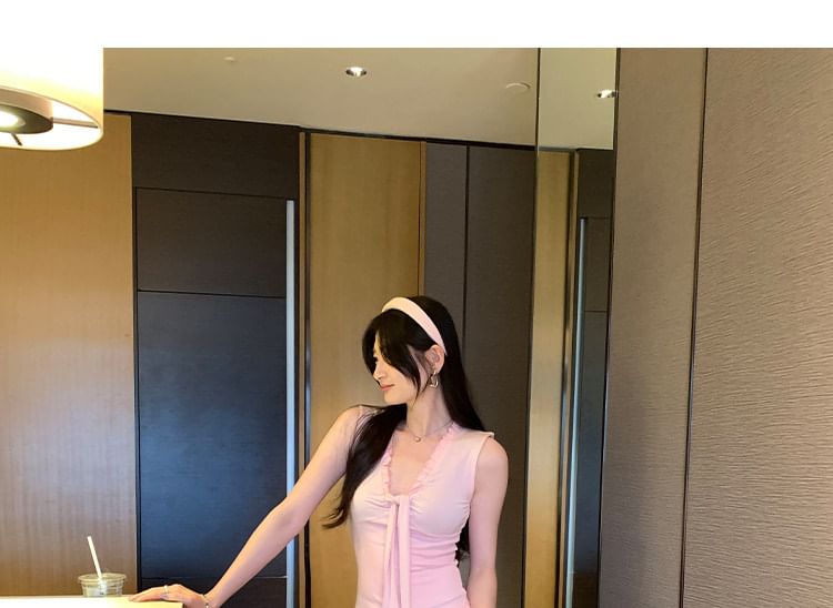 Frill Tie Front V-Neck Crop Tank Top