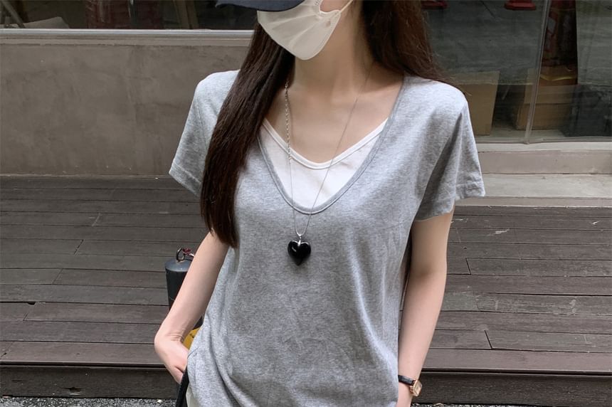 Two-Tone Mock Layer V-Neck Short Sleeve Tee
