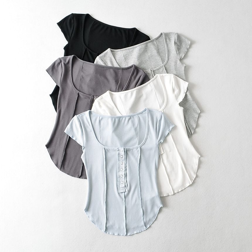 Scoop Neck Ribbed Half-Button Crop Tee
